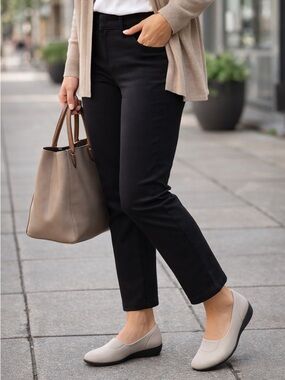 Cloudwalkers Dana Flats Beige Comfort Slip On Women’s Size 9W Wide